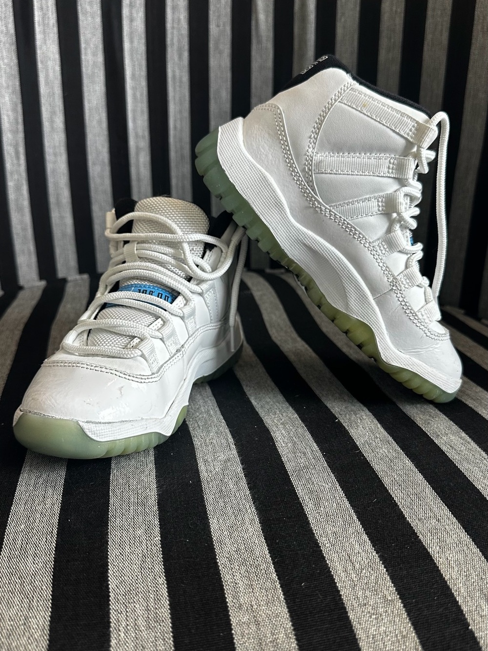 Air Jordan 11 Retro Legend Blue (2014) Preschool Size 11C White Blue